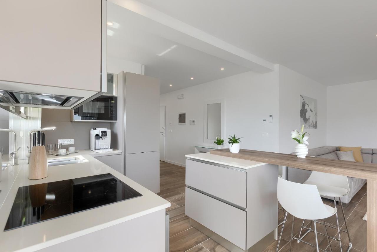 Exclusive Apartments Ellen & Micol-With 3 Free Mountain Bikes Pjescana Uvala Εξωτερικό φωτογραφία